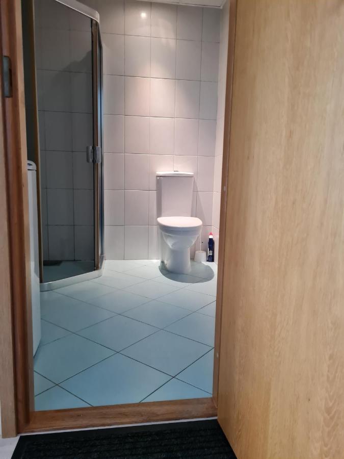 Cozy One Bedroom Apartment In City Center Tallinn Kültér fotó